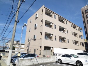 アドヴァンス外観写真
