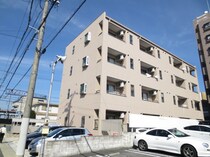 アドヴァンスの外観写真