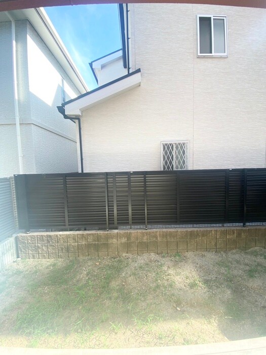 物件内観写真16　(室内からの展望)