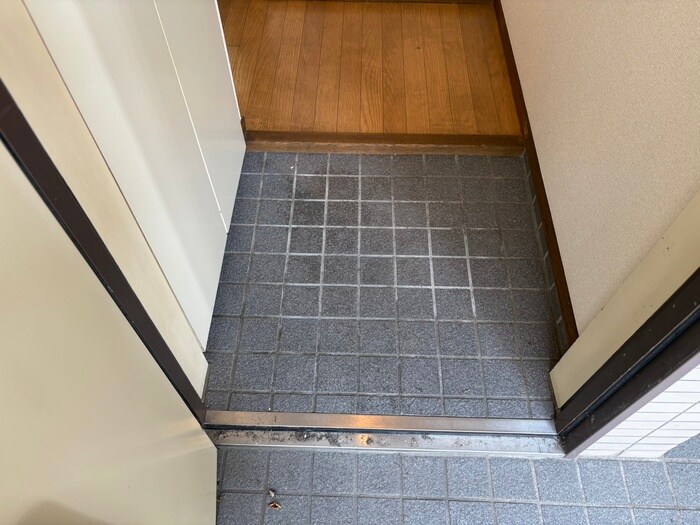 物件内観写真21　(玄関)