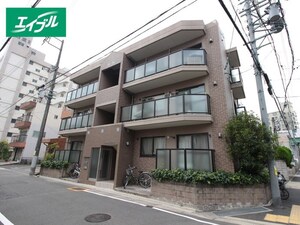 メゾン　ド　エリシオン外観写真