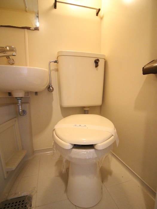 物件内観写真10　(トイレ)