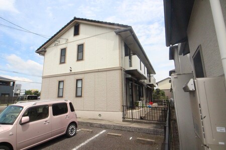 アム－ル栄外観写真