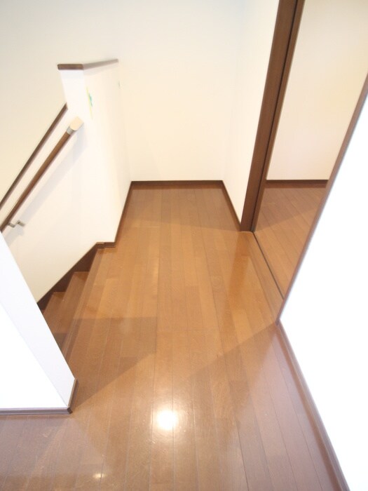 物件内観写真20　(廊下)