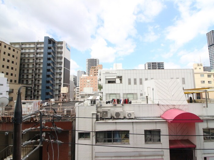 物件内観写真20　(室内からの展望)