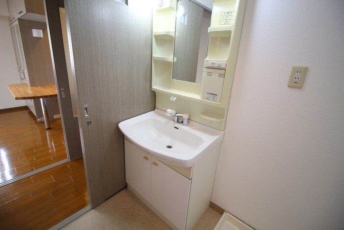 物件内観写真10　(洗面)