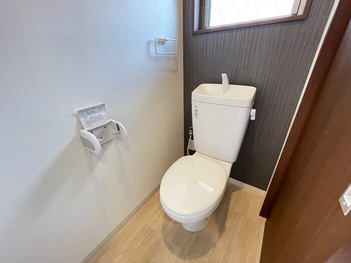 物件内観写真13　(トイレ)