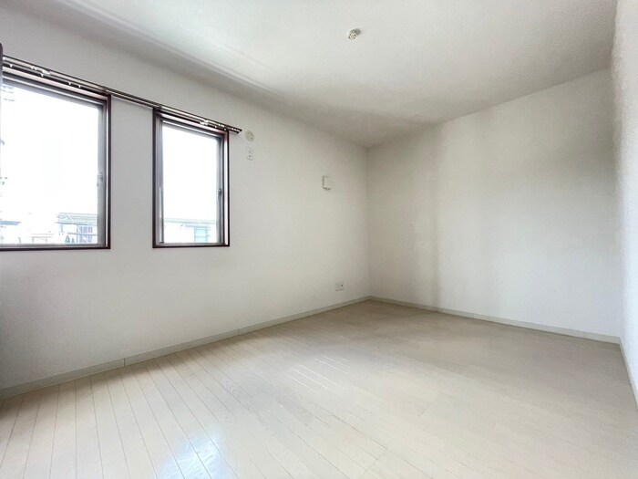 物件内観写真18　(居室)