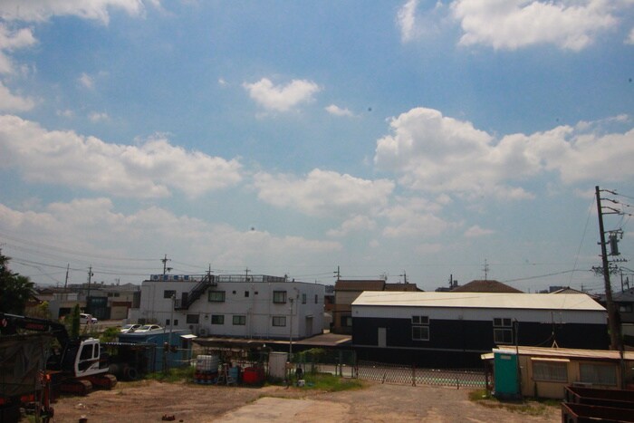 物件内観写真16　(室内からの展望)