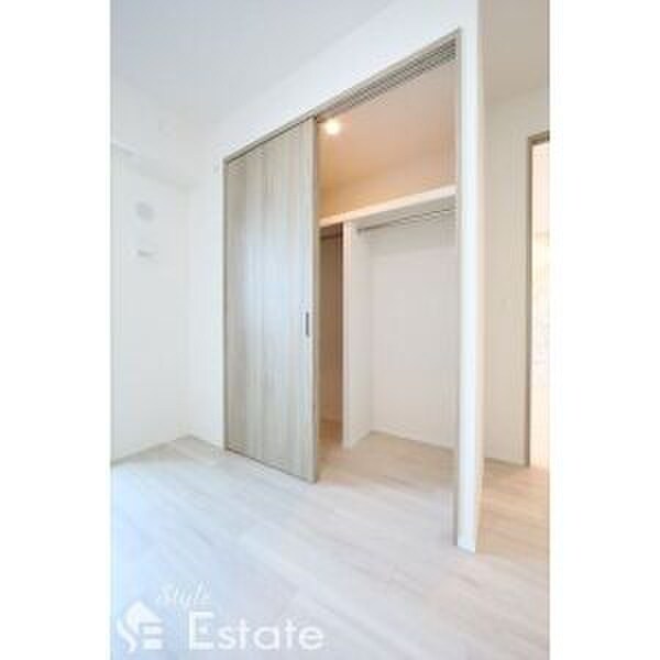 物件内観写真15　(居室)