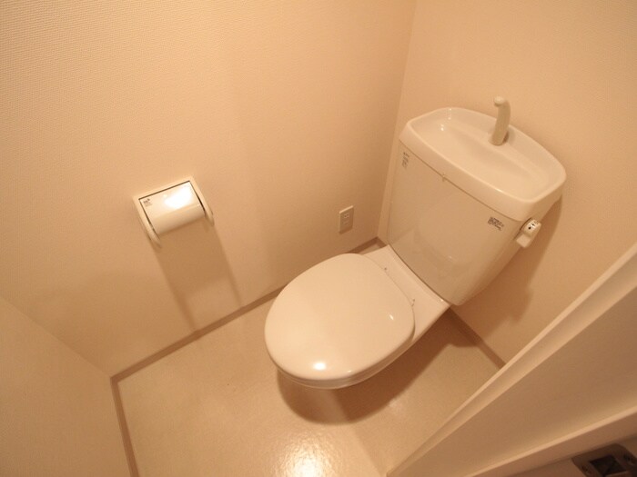 物件内観写真12　(トイレ)