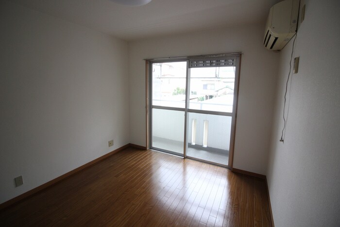 物件内観写真16　(居室)