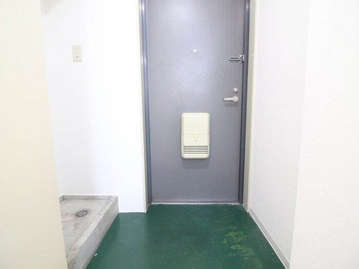 物件内観写真19　(玄関)