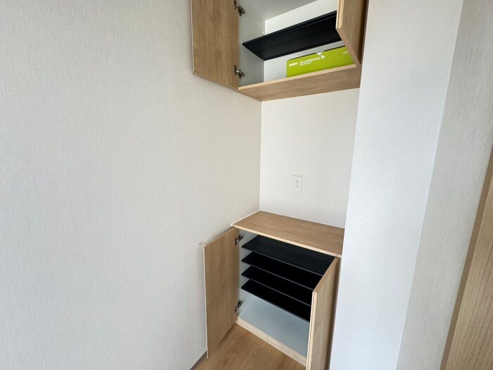 物件内観写真18　(靴箱)