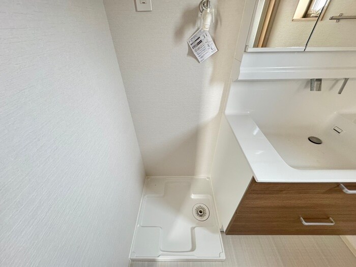 物件内観写真20　(洗濯機置場)