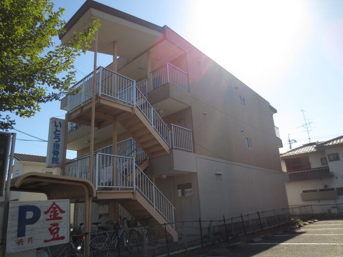 物件外観写真3　(外観写真)