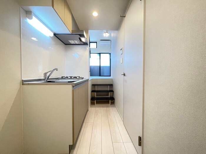 物件内観写真17　(廊下)