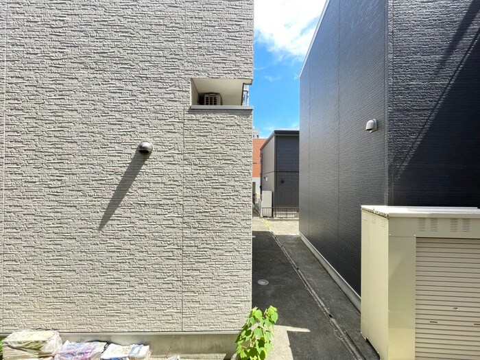 物件内観写真20　(室内からの展望)