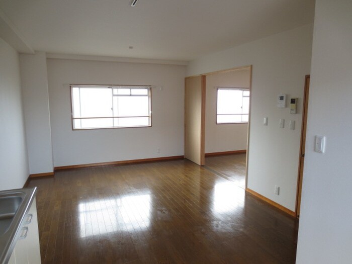 物件内観写真9　(居室)