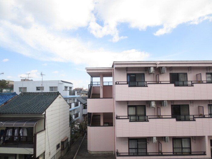 物件内観写真18　(室内からの展望)