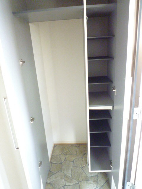 物件内観写真14　(靴箱)