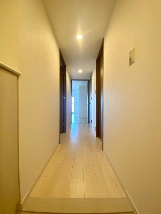 物件内観写真20　(廊下)