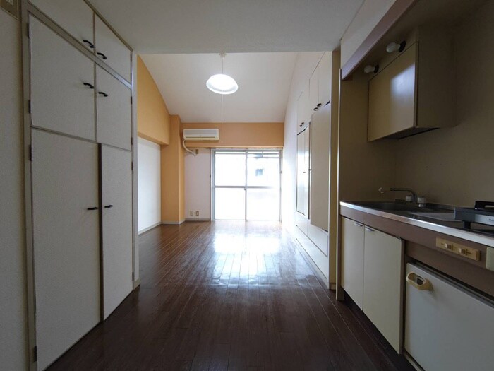 物件内観写真8　(居室)