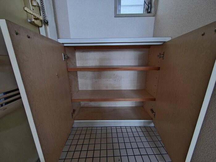 物件内観写真17　(靴箱)