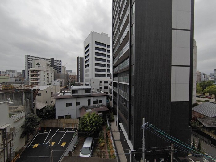 物件内観写真22　(室内からの展望)