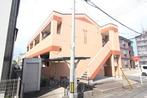 グランデール岩塚外観写真