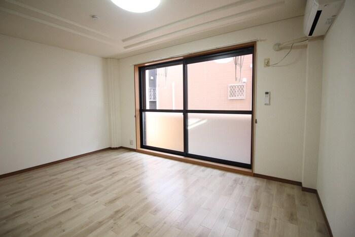 物件内観写真18　(居室)