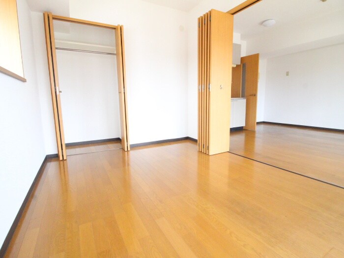 物件内観写真7　(居室)