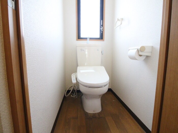 物件内観写真12　(トイレ)