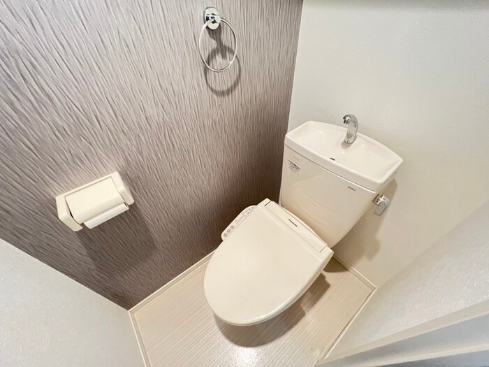 物件内観写真12　(トイレ)