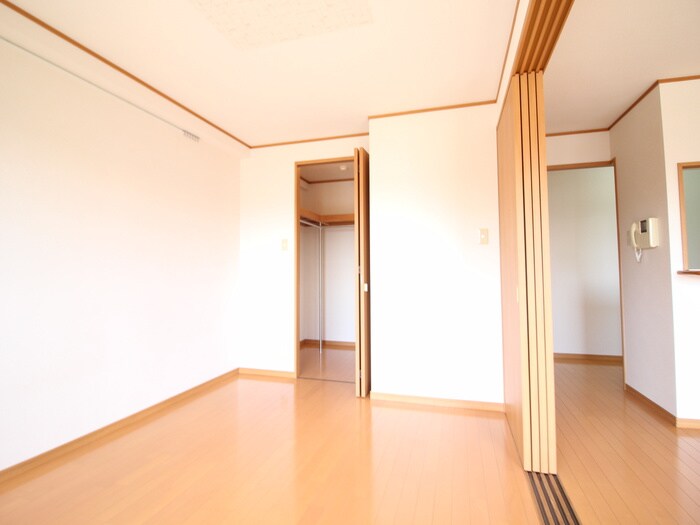 物件内観写真10　(居室)