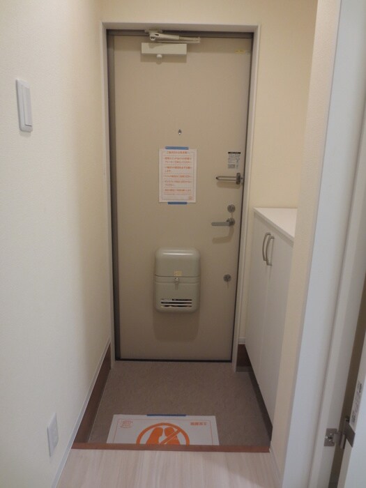 物件内観写真21　(玄関)