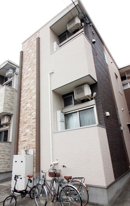 物件外観写真1　(外観写真)