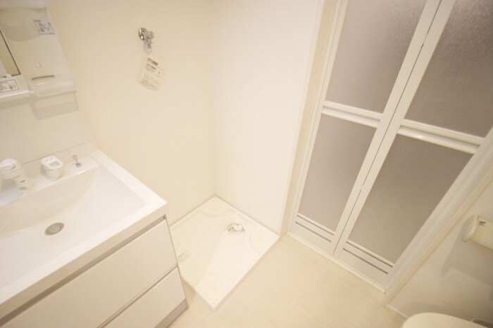 物件内観写真15　(洗濯機置場)