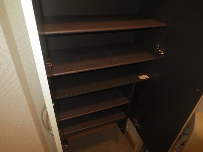 物件内観写真16　(靴箱)