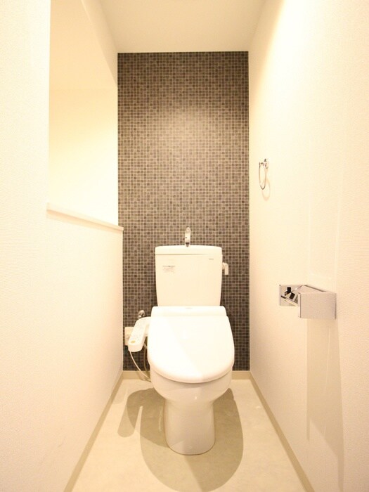 物件内観写真12　(トイレ)