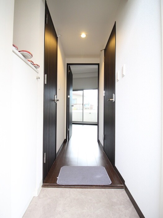 物件内観写真17　(廊下)