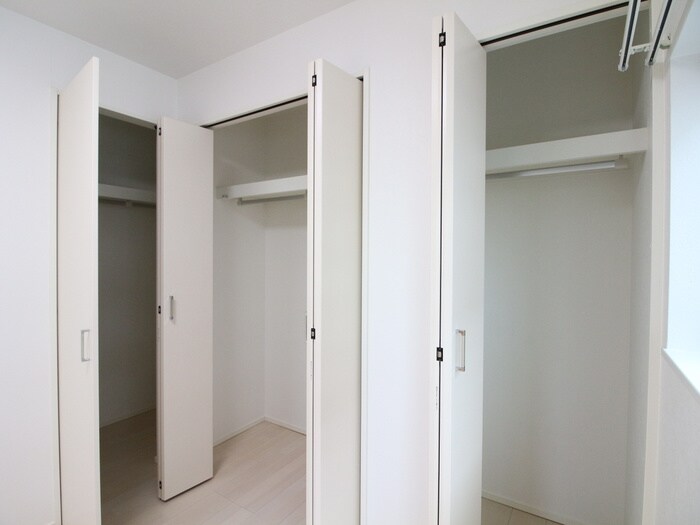 物件内観写真9　(収納)