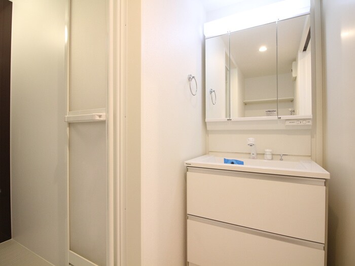 物件内観写真12　(洗面)