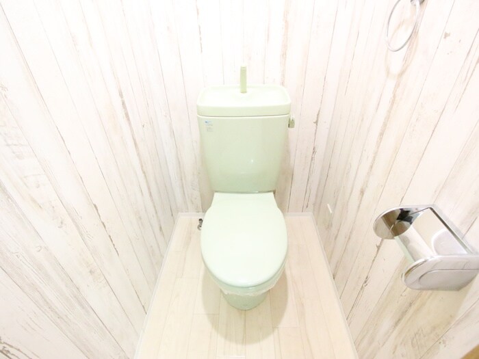 物件内観写真15　(トイレ)