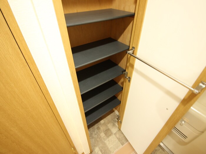 物件内観写真19　(靴箱)