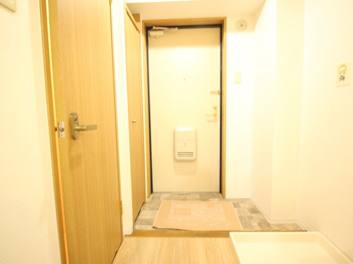 物件内観写真20　(玄関)