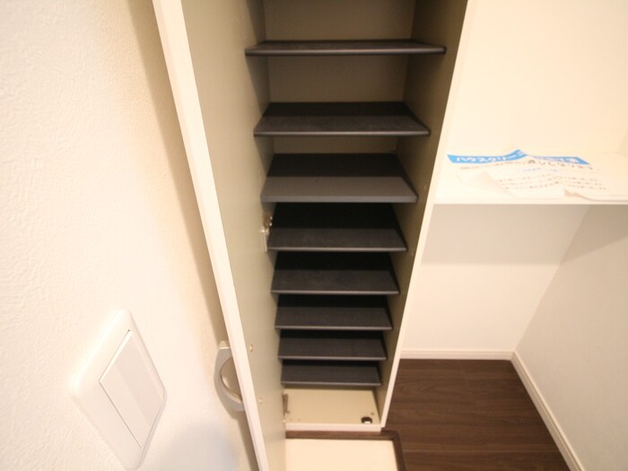 物件内観写真17　(靴箱)