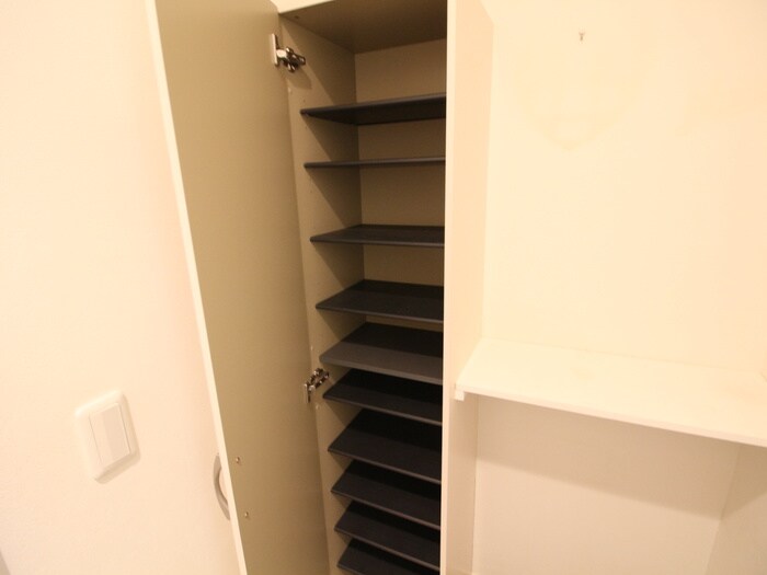 物件内観写真19　(靴箱)