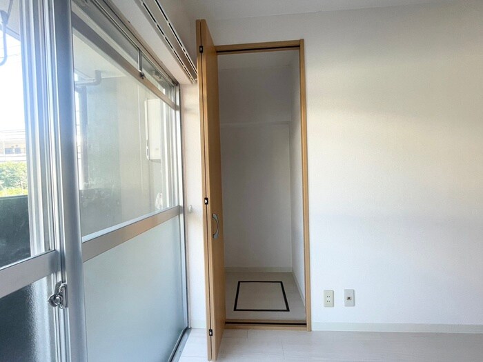 物件内観写真12　(収納)