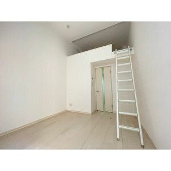 物件内観写真7　(ロフト)